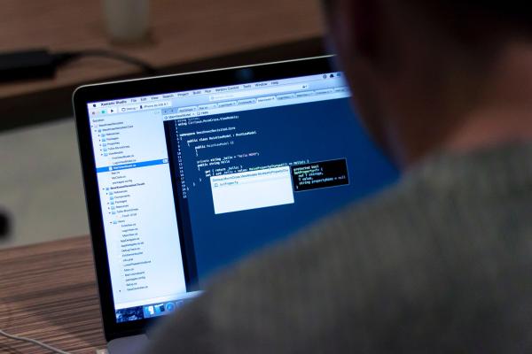 4 ways compsec pros protect their computers